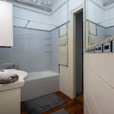 Serpentine At Buda Castle Apartment *