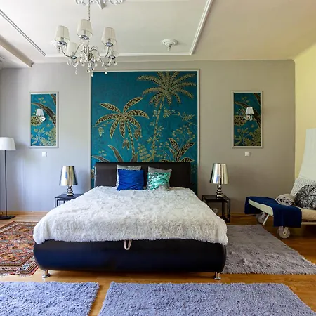 Serpentine At Buda Castle Apartment Budapest