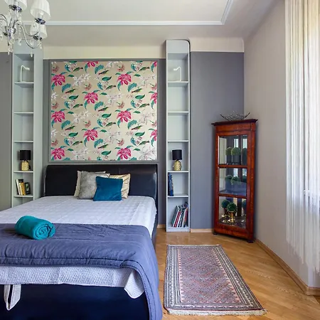 Serpentine At Buda Castle *