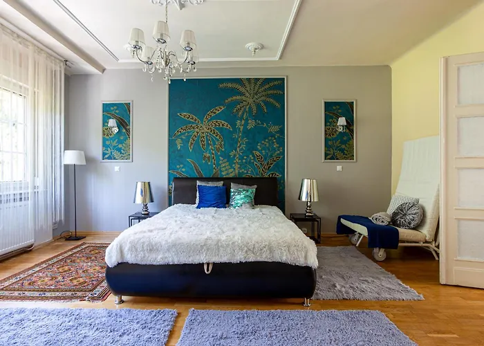 Serpentine At Buda Castle Apartment Budapest