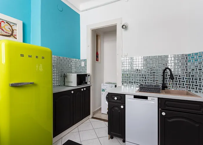 Serpentine At Buda Castle *